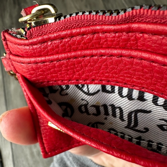 Juicy Couture Red Card Holder with Heart Keychain - Picture 8 of 10